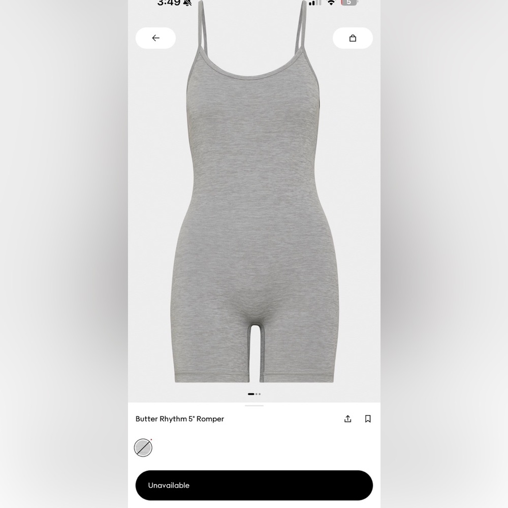 Aritzia TNA butter rhythm 5” romper size medium